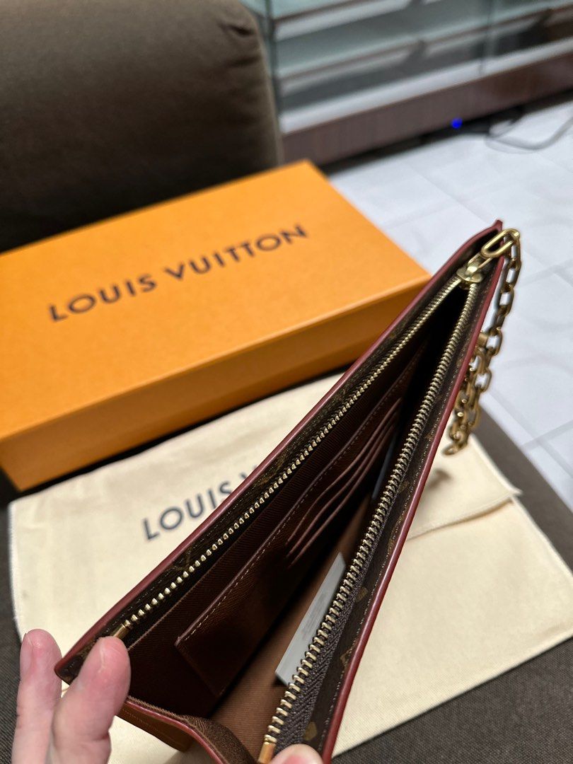 Louis Vuitton LOUISVUITTON Size:- M55646 Chain Clutch Chain Decoration  Monogram Clutch Bag