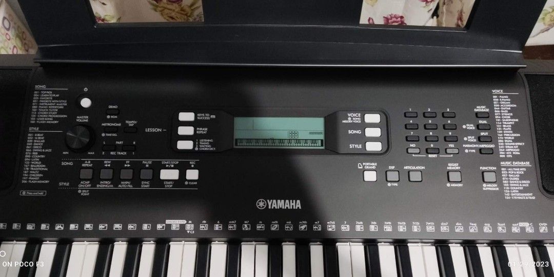 Yamaha organ(piano), Hobbies & Toys, Music & Media, Musical Instruments