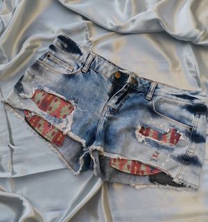 (Category: ) located in . Submitted by _laeticia (Listing ID 1213292980, Image 1). Description: .