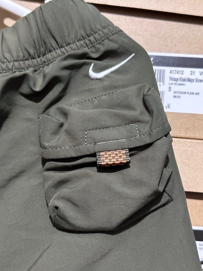 100% Authentic Nike ACG Snowgrass Cargo Shorts Olive size Small (European  sizing)
