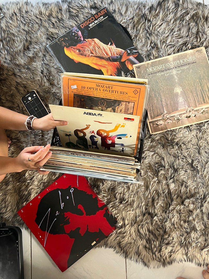 20+ records crate must take altogether (Category: Vinyls) located in Quezon City. Submitted by grumpsyx (Listing ID 1213433650, Image 2). Description: Negotiable to sure buyers/music lovers All working fine some vintage have scratches.