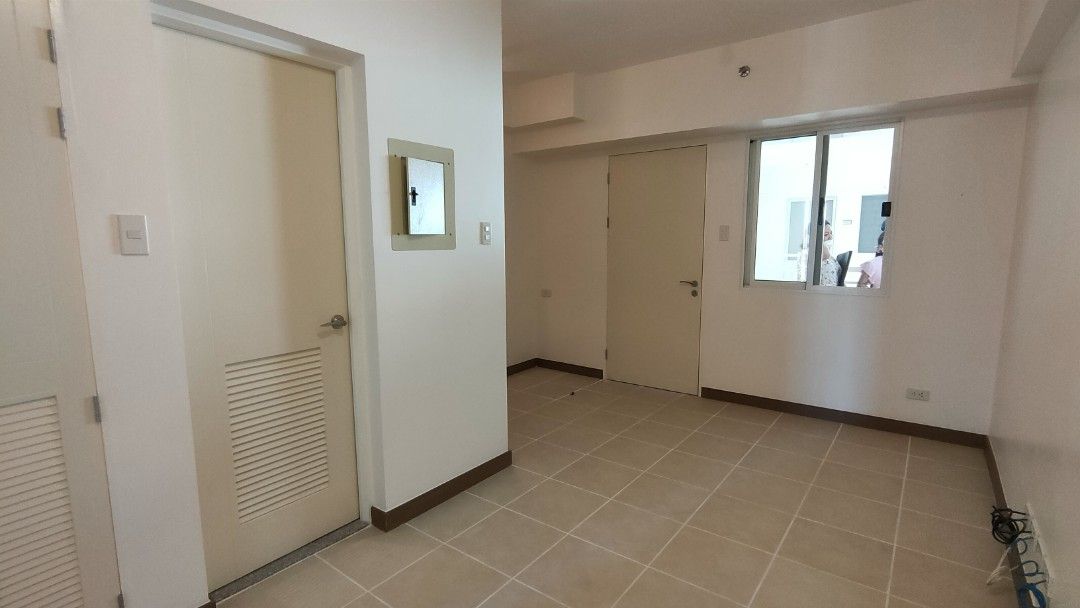 2Bedroom Condo w/2 Parking Slots near Cubao LRT Anonas Station For Rent in INFINA TOWERS, Quezon