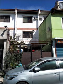 3 Storey  Commercial Property in Imus for sale