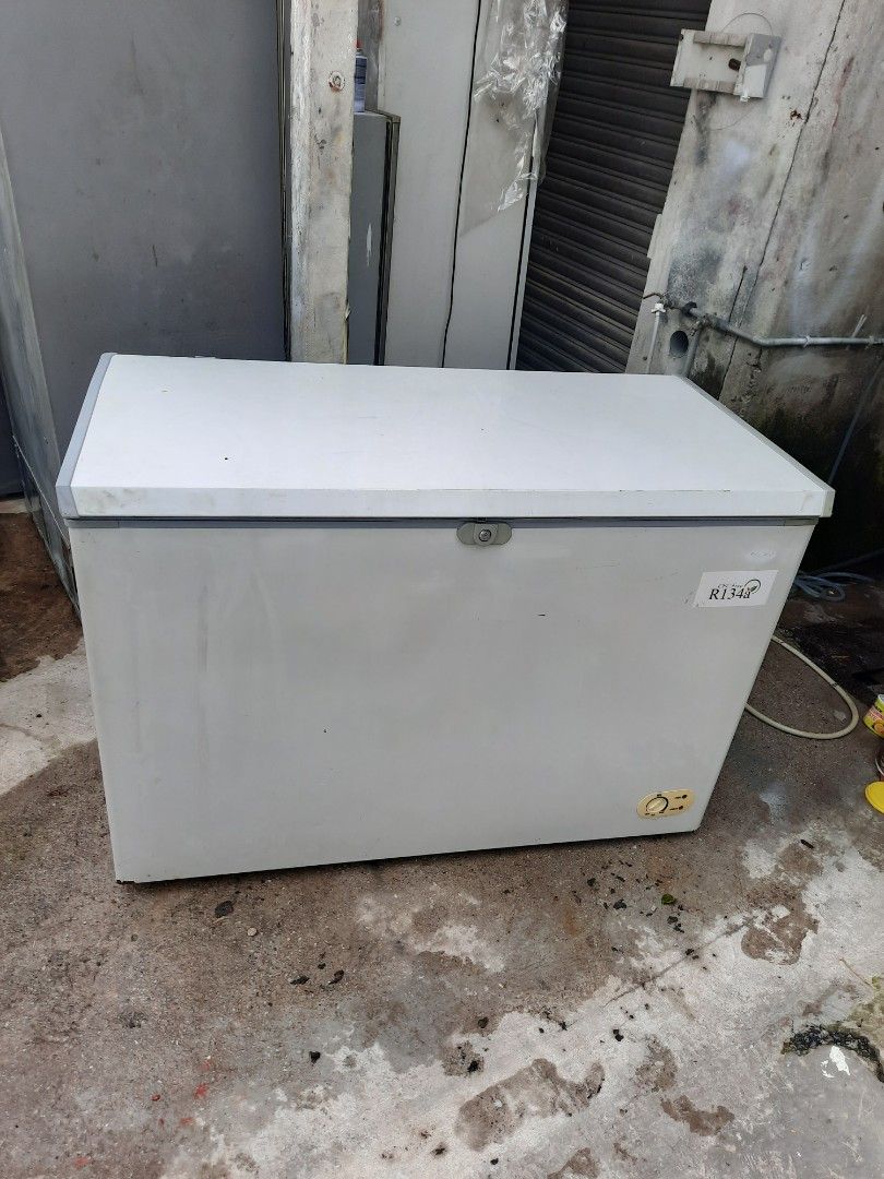 Acson chest freezer 400 ltrs, TV & Home Appliances, Kitchen Appliances