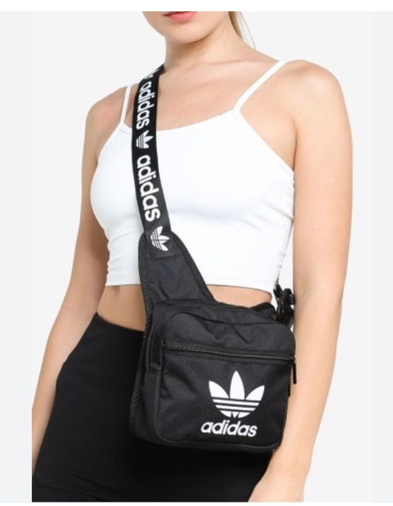 Slim bag adidas best sale