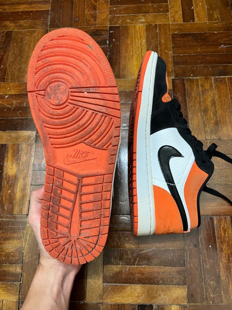 Shattered backboard low on feet on sale