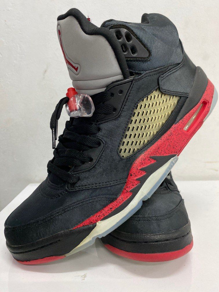 Air Jordan 5 Retro Black Satin bred size 43 Fesyen Pria Sepatu