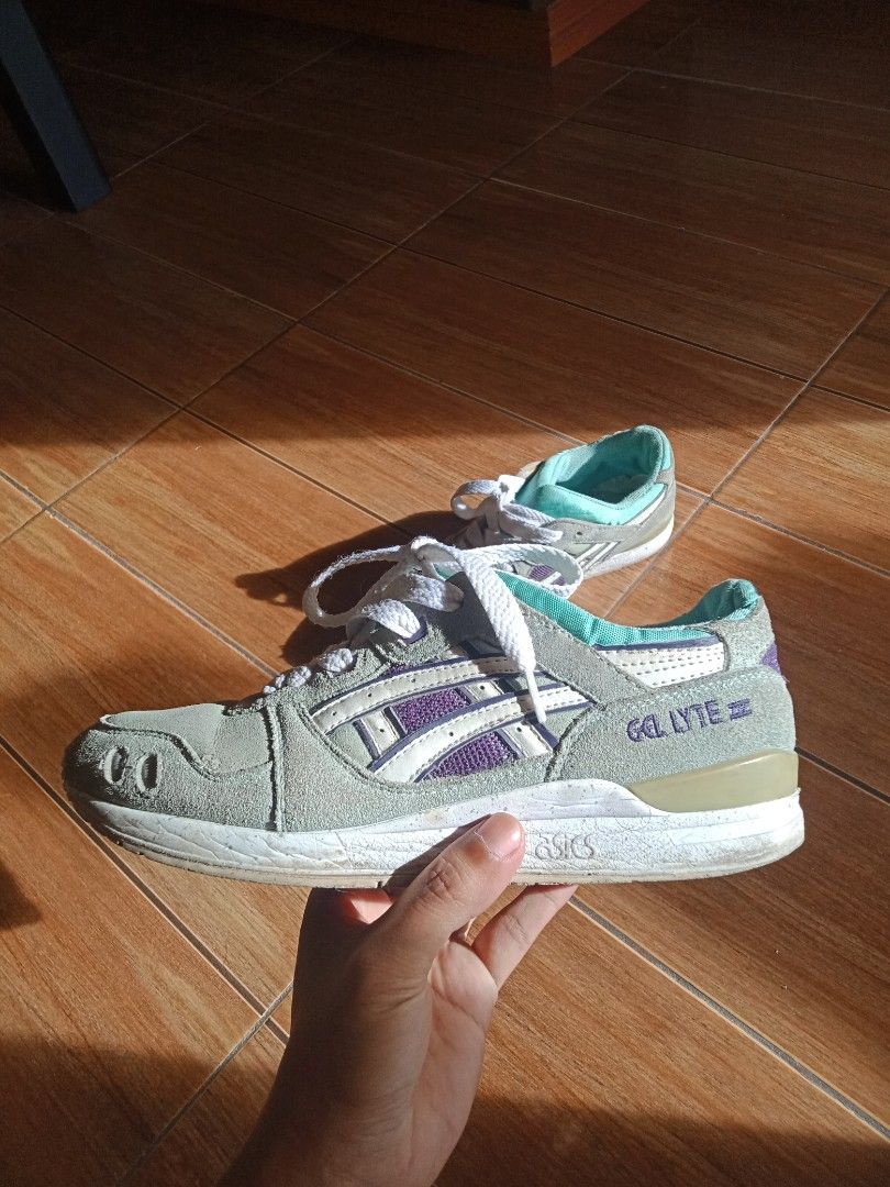 Size 3 top asics gel lyte