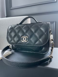 white chanel caviar mini