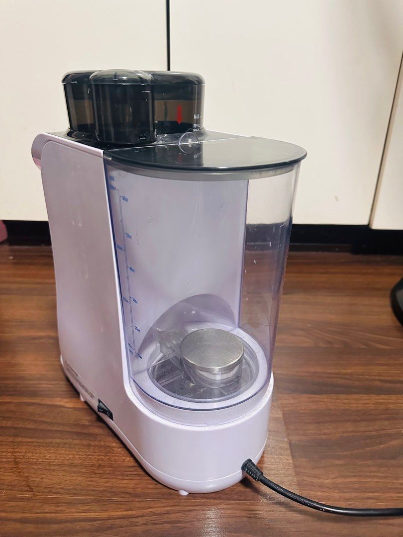 Automatic Baby Milk Mixing Machine Baby Breeza, Babies & Kids, Nursing