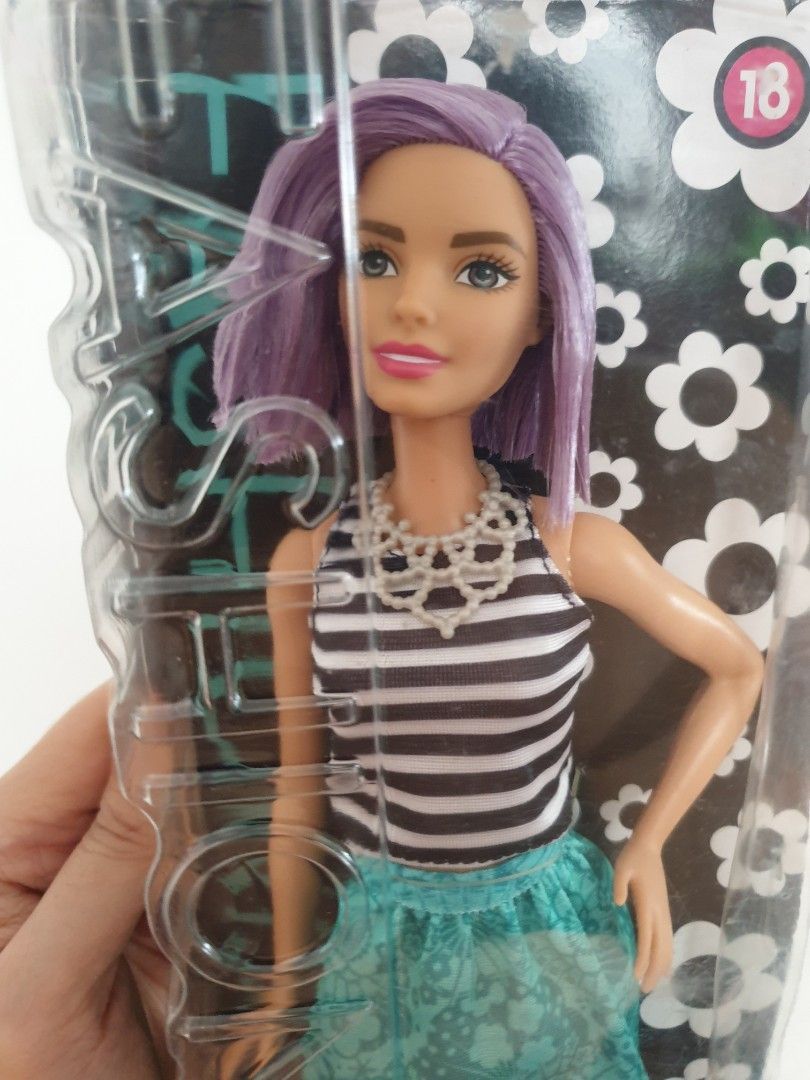 Barbie fashionistas 18 store