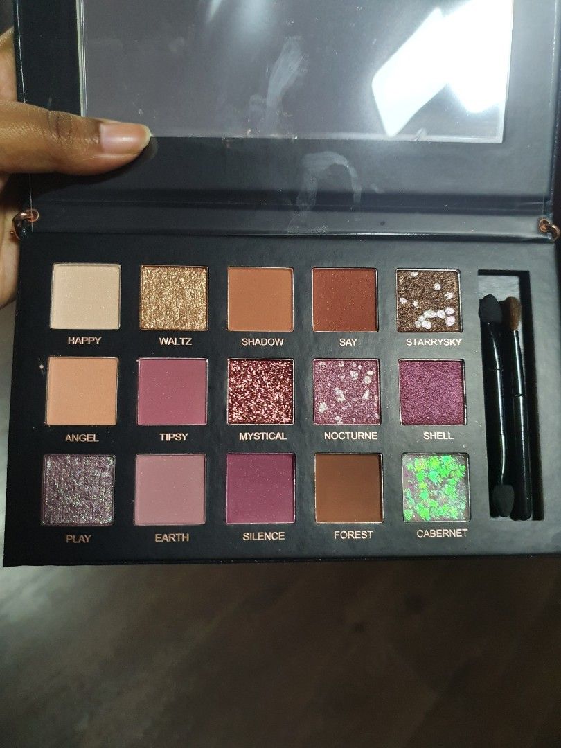 Berry Eyeshadow Palette, Beauty & Personal Care, Face, Makeup on Carousell