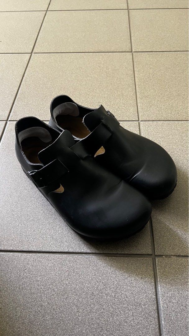 Birkenstock london sales shiny black