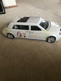 Bratz FM radio limo car