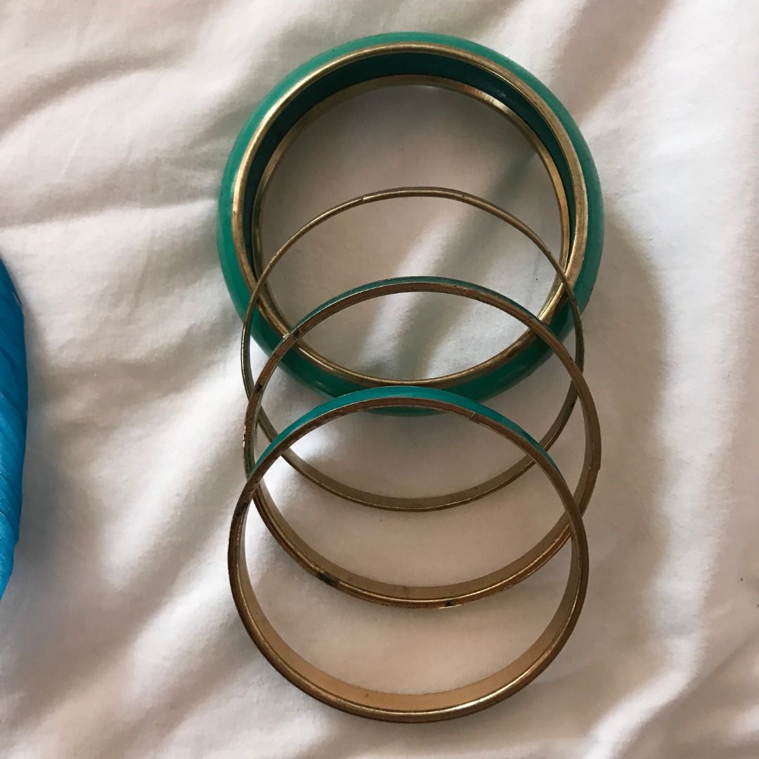 [BUNDLE] Jewelry and Accessories (Category: Necklaces) located in Antipolo. Submitted by syd.badiola (Listing ID 1213473421, Image 3). Description: Sending some jewelry and accessories as a set! Get ALL of these items for only 100.