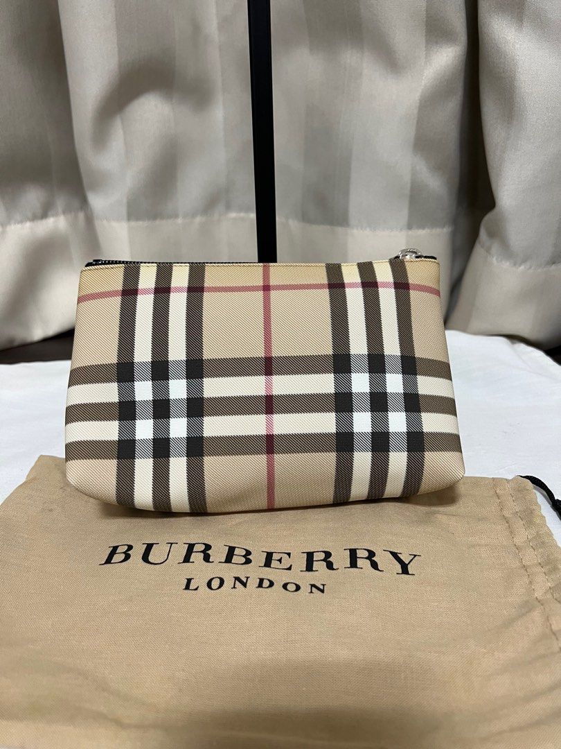 Burberry nova deals check cosmetic bag