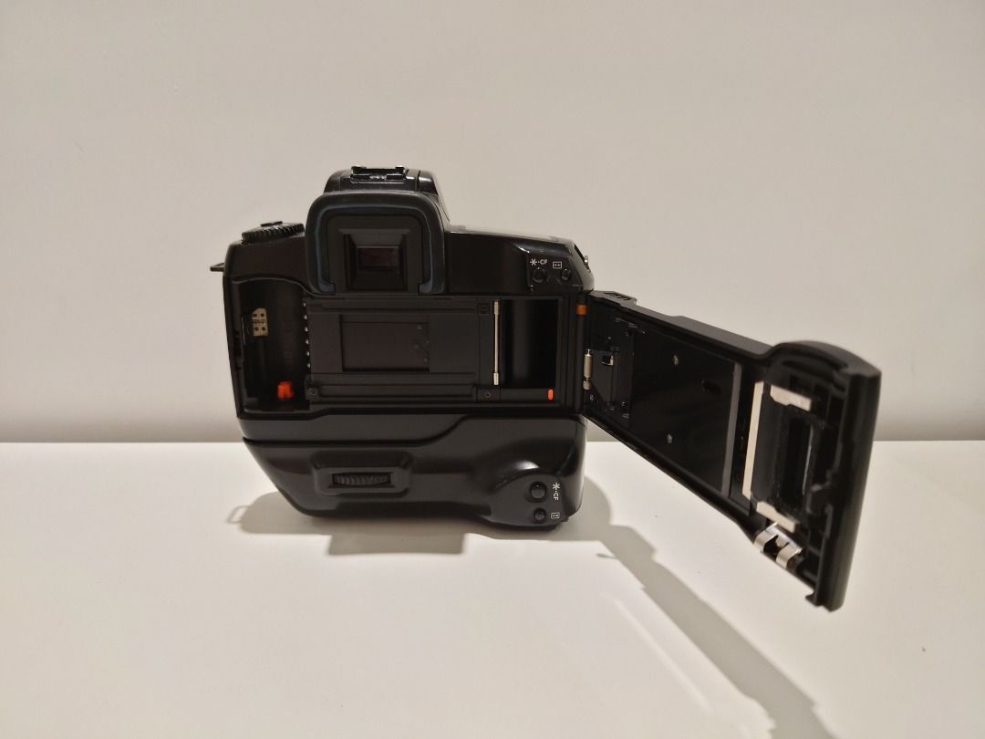 Canon EOS 5 連Vertical Grip VG 10, 攝影器材, 相機- Carousell