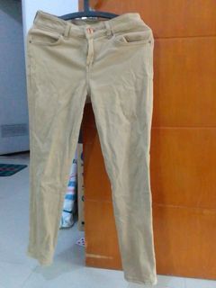 Celana jeans mocca