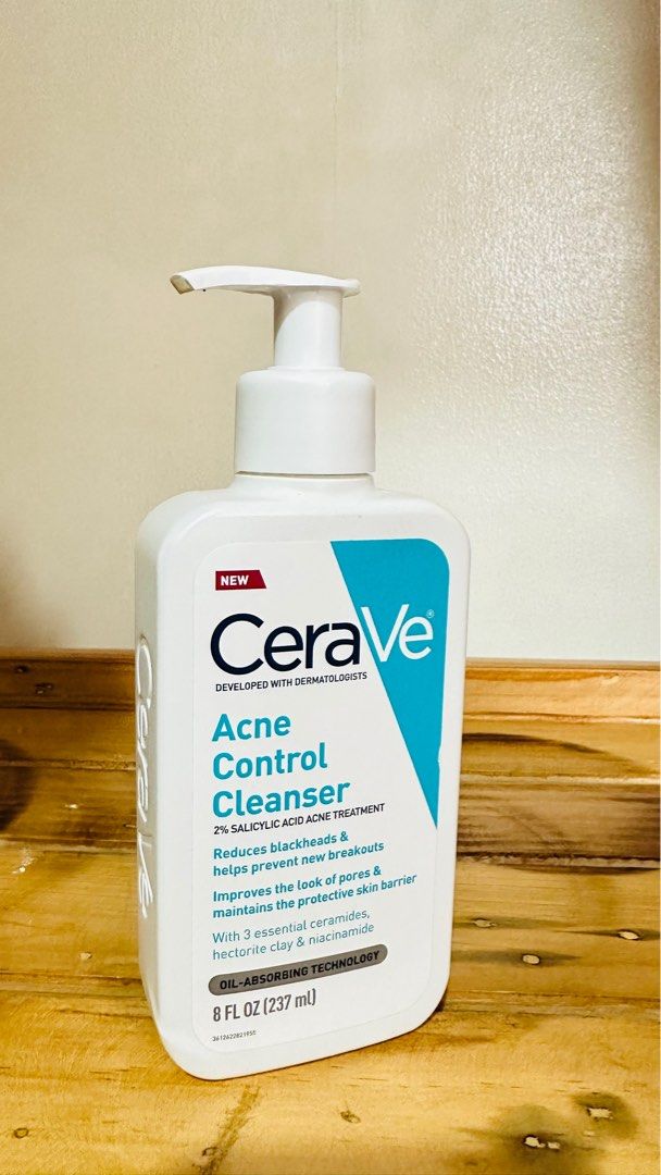 Cerave acne control cleanser 10ml, Beauty & Personal Care, Face, Face Care  on Carousell