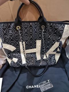 Chanel deaville tote