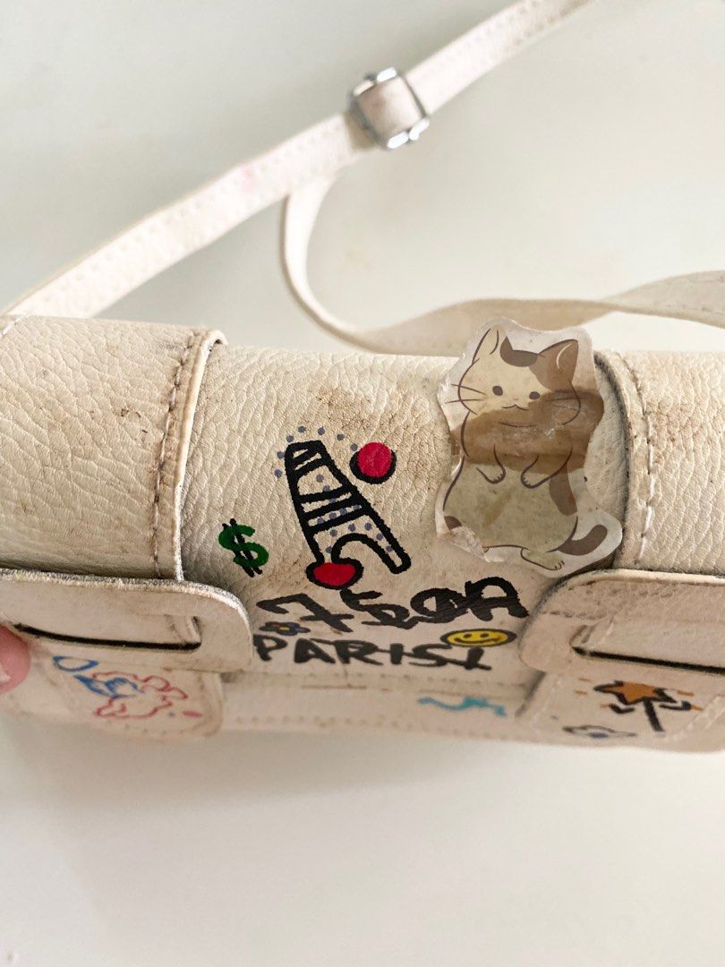 Cute white bag, Women's Fashion, Bags & Wallets, Shoulder Bags on Carousell