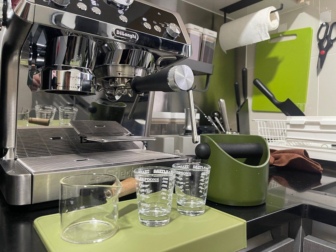 DeLonghi La Specialista Manual Coffee Machine EC9355M, TV & Home