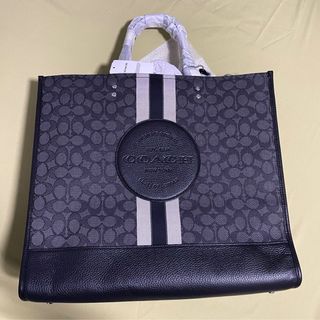 Dempsey Tote 40 In Signature Coach Patch