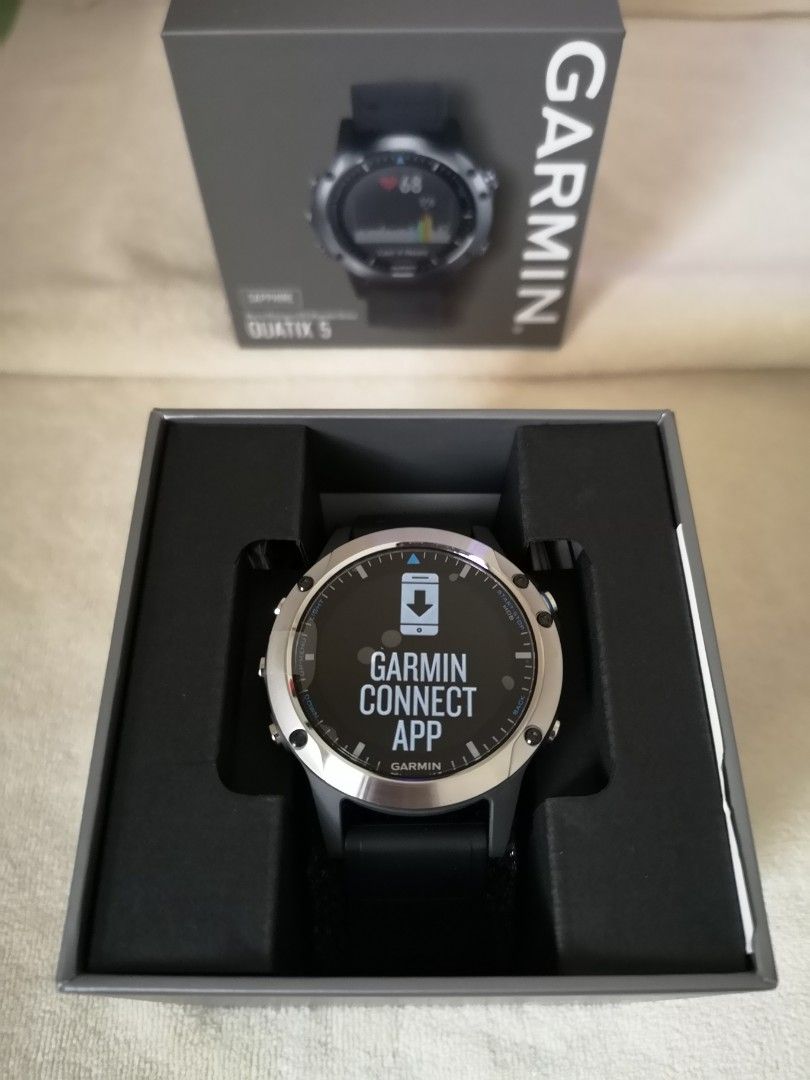 Garmin Quatix 5 Sapphire w Black Silicon Band Mobile Phones