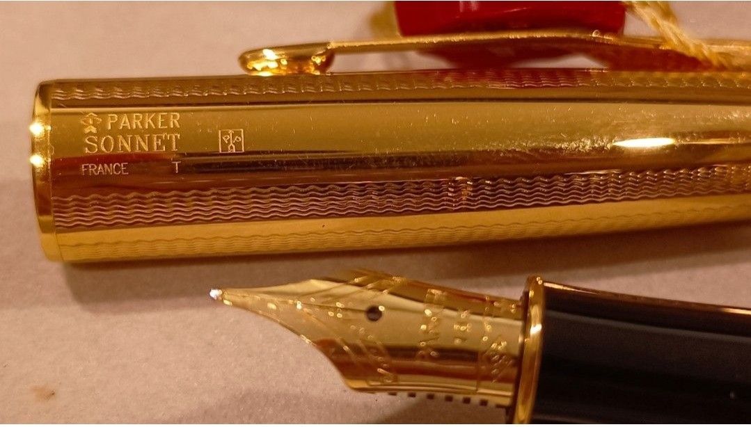 Gold plated Parker Sonnet, Hobbies & Toys, Stationery & Craft, Other ...