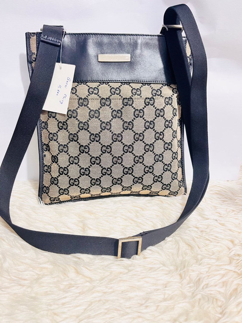 GUCCI sling, Luxury, Bags & Wallets on Carousell