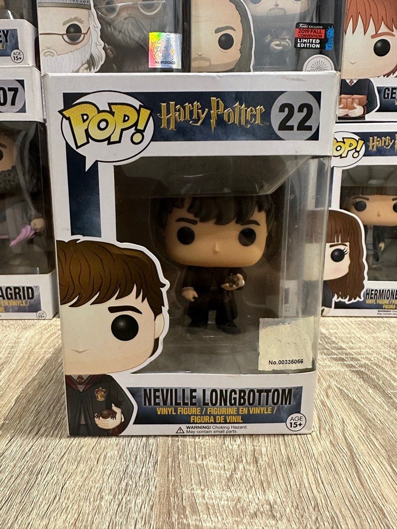  Funko Pop! Town: Harry Potter 20th Anniversary - Dumbledore  with Hogwarts : CDs & Vinyl