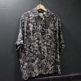 (Category: ) located in . Submitted by themillymeterthriftstore (Listing ID 1213506396, Image 1). Description: .