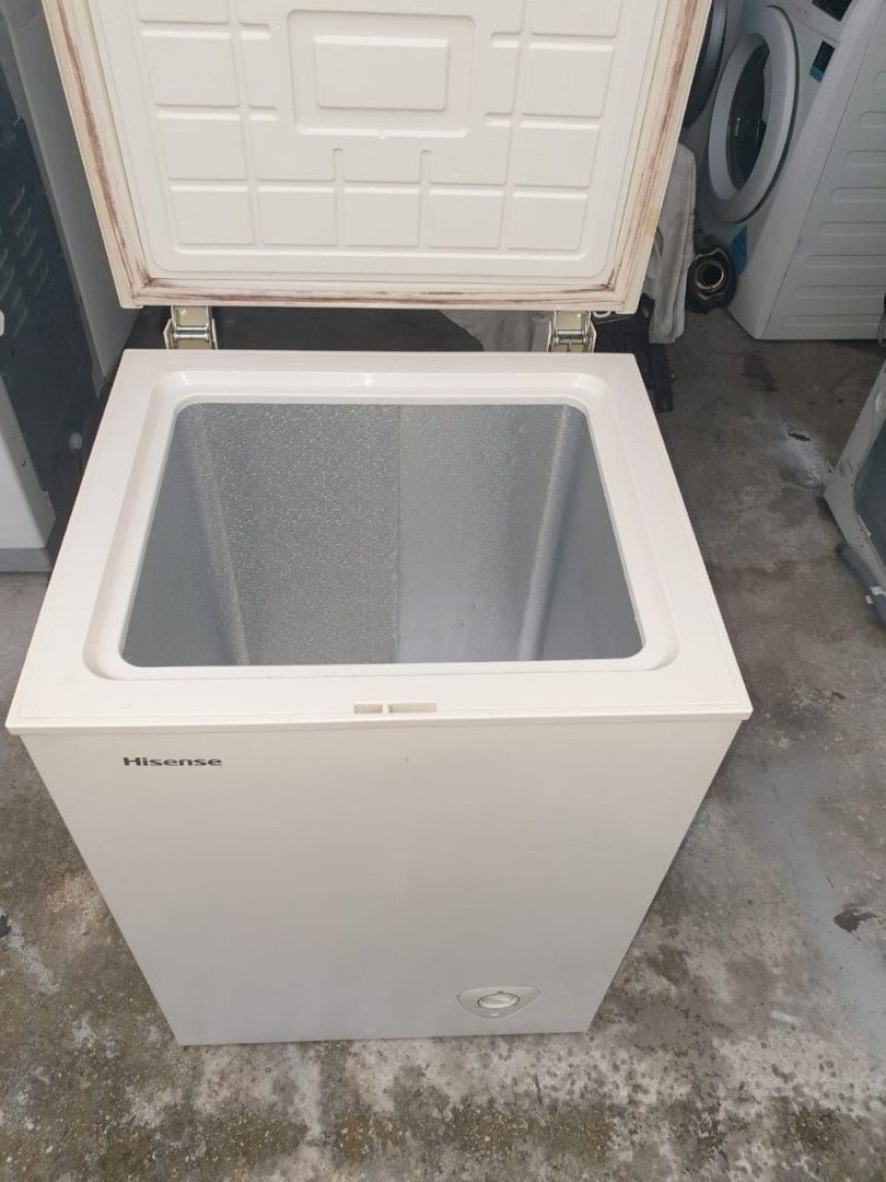 Hisense chest freezer terbaik Rm330, TV & Home Appliances, Kitchen