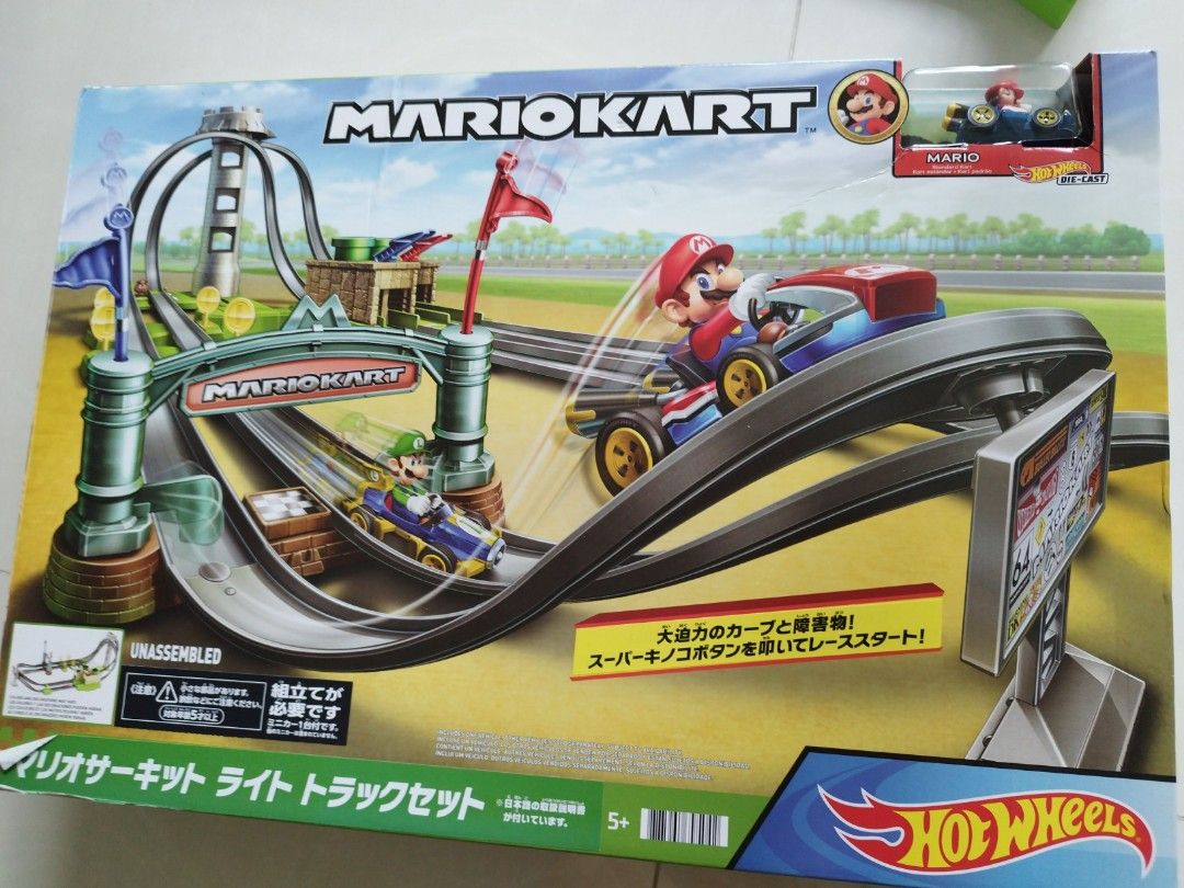Hot Wheels Mario Kart Circuit Lite Track Set, Hobbies & Toys, Toys