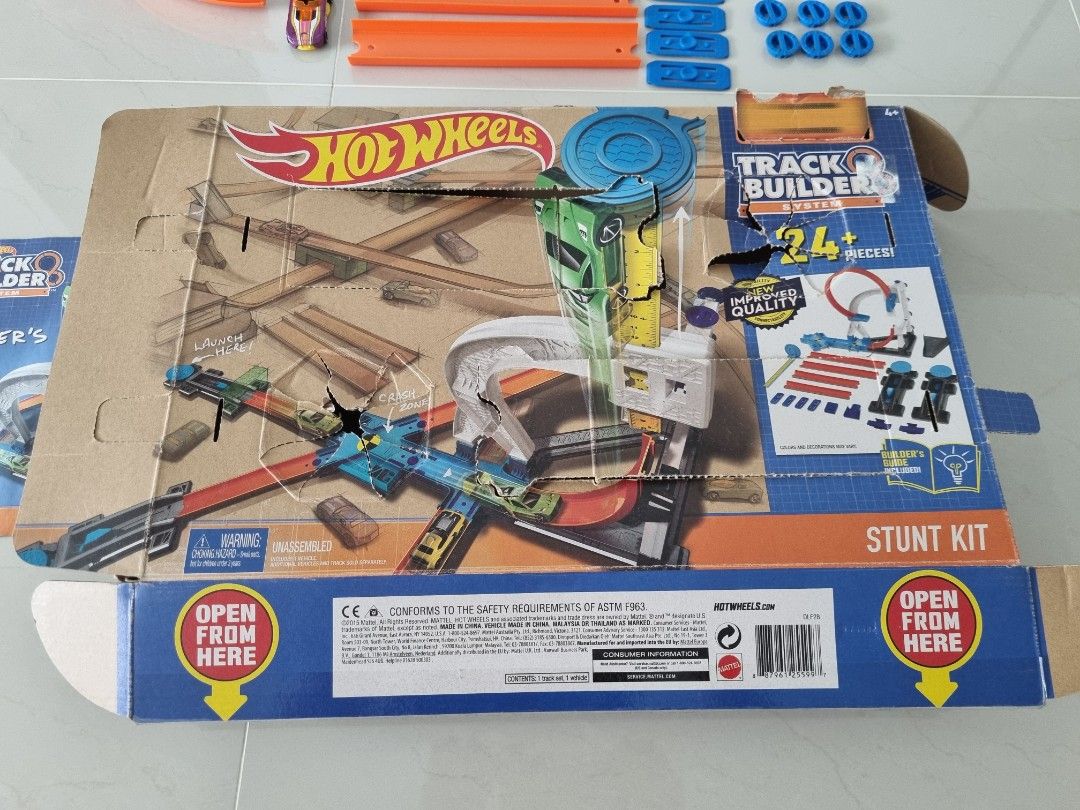 Hot wheels top stunt kit