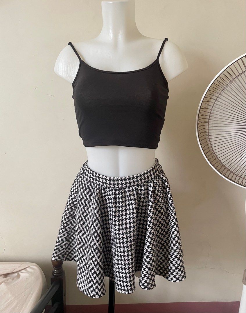 Houndstooth Skater Skirt, Women's Fashion, Bottoms, Skirts on Carousell