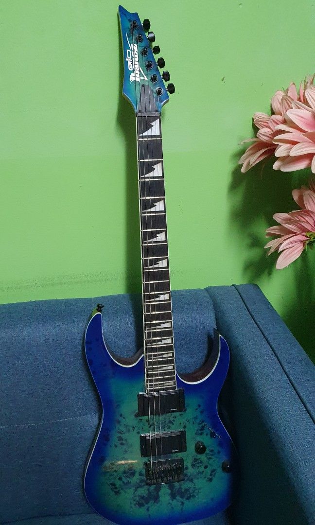 Ibanez Eletric Guitar Gitar Hobbies And Toys Music And Media Musical Instruments On Carousell 