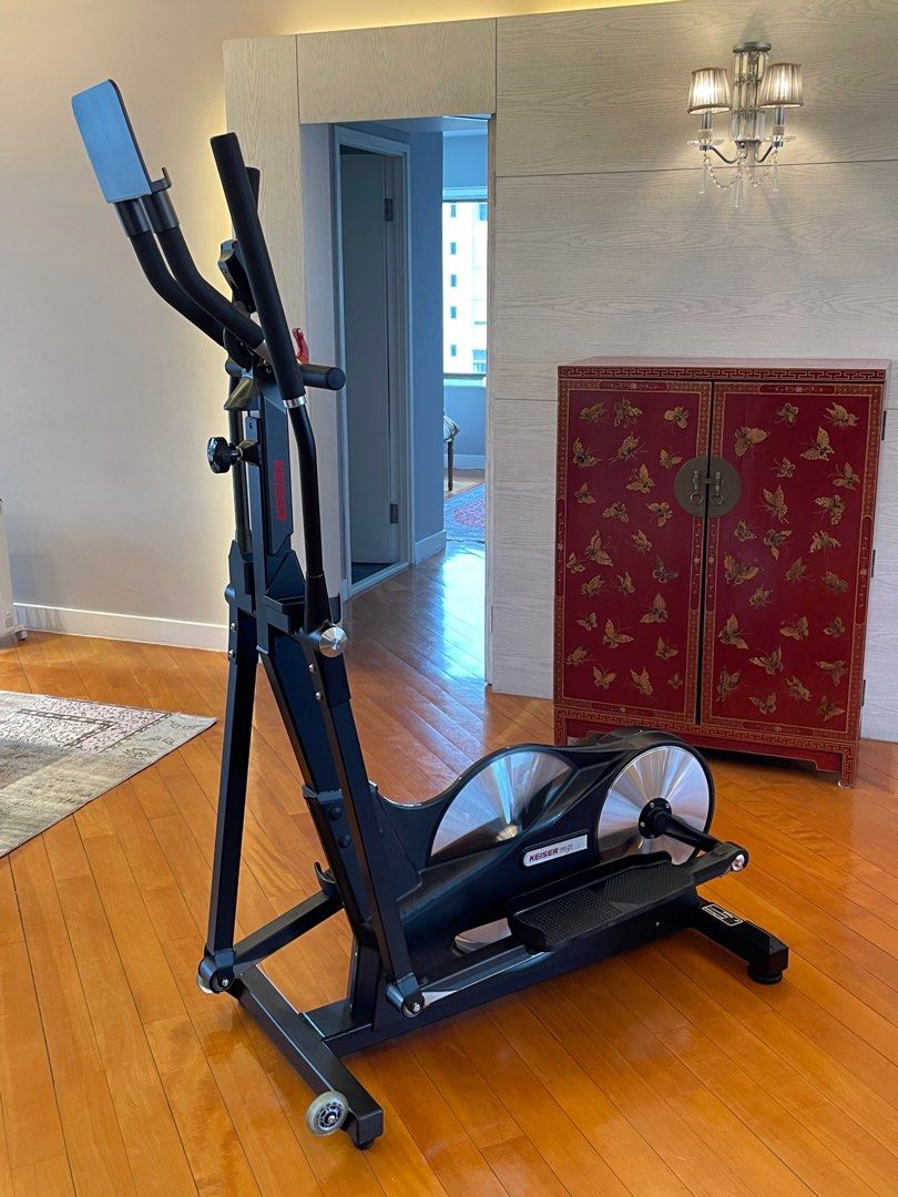 Keiser crosstrainer top
