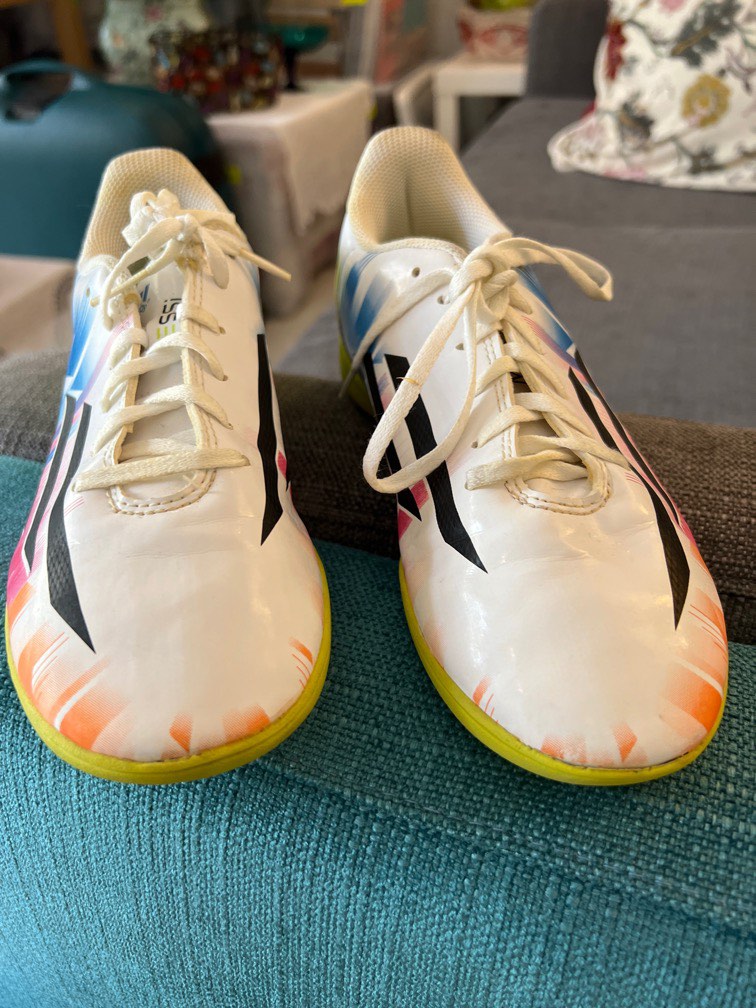 Messi clearance adidas shoes