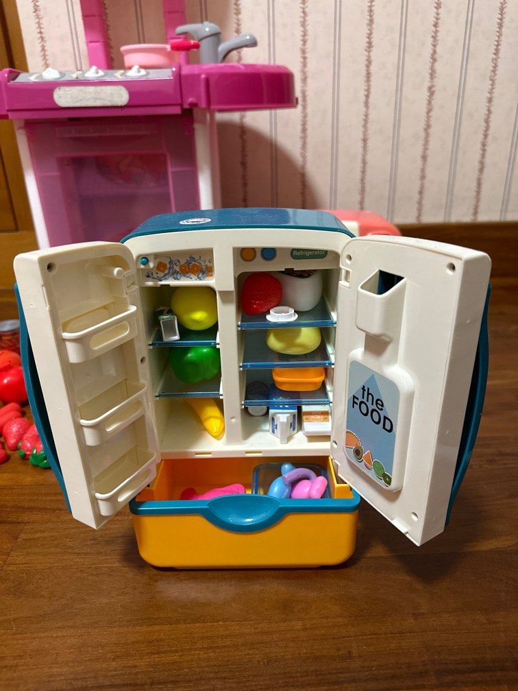 Kitchen set with oven and fridge, Hobbies & Toys, Toys & Games on Carousell