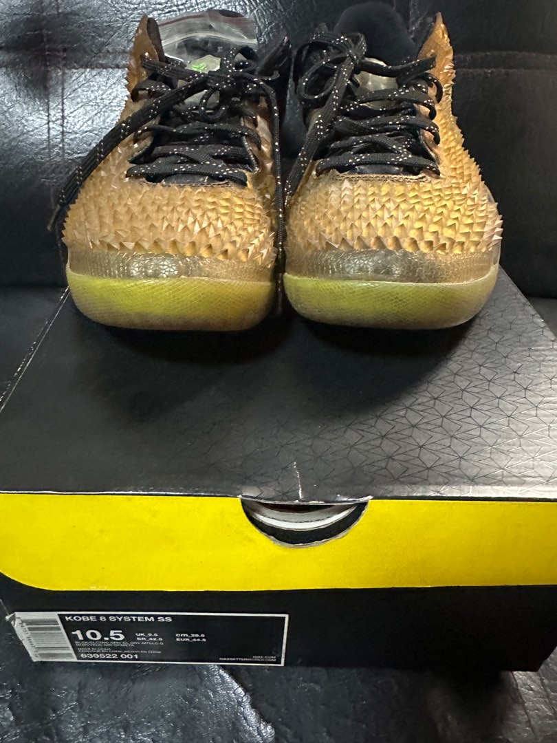 Kobe 8 Christmas Snakeskin
