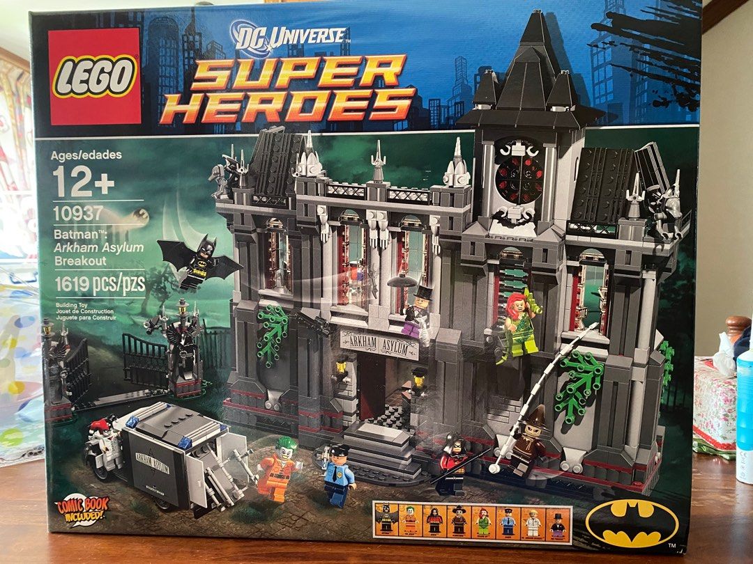 LEGO Batman Arkham Asylum Breakout 10937, Hobbies & Toys, Toys & Games on  Carousell