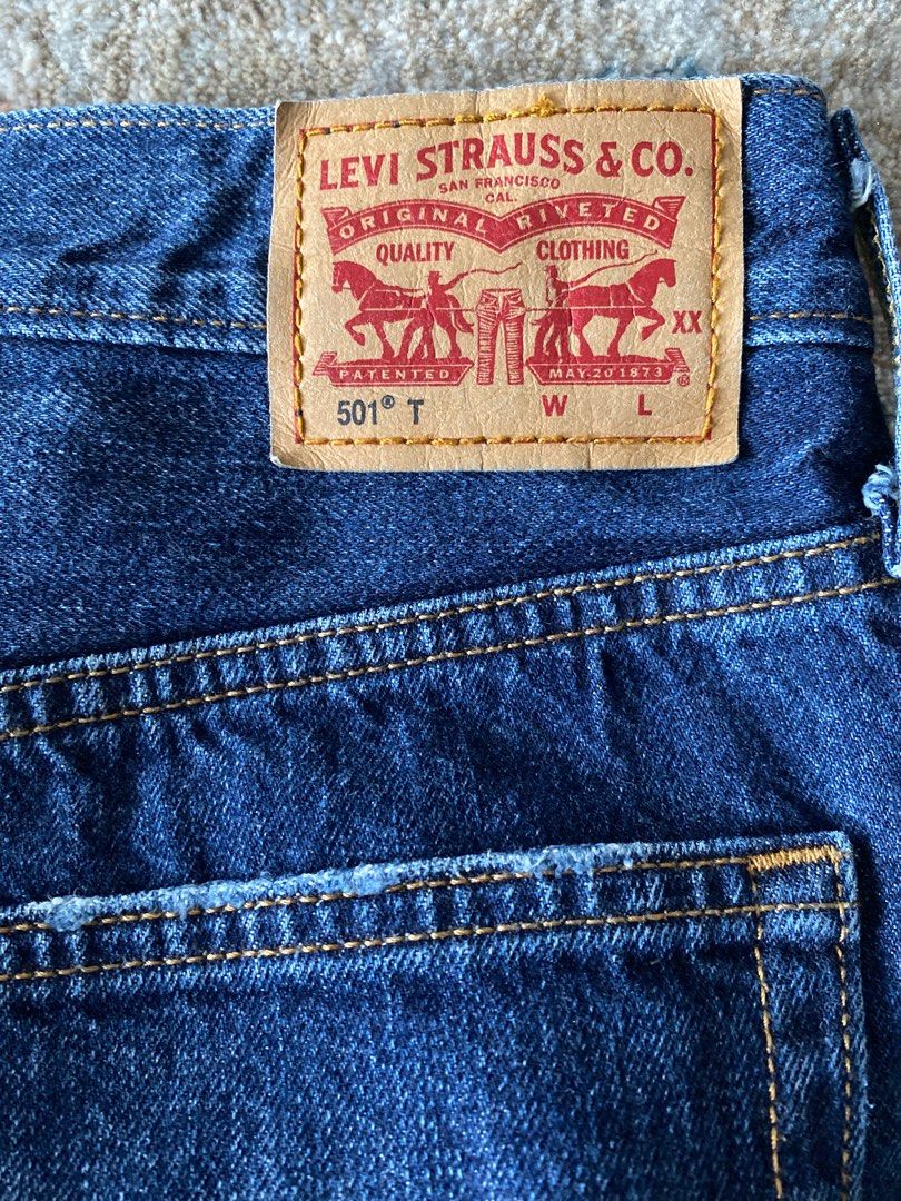 Levi's 501 Tapered Jeans, Women's Fashion, Bottoms, Jeans & Leggings on  Carousell