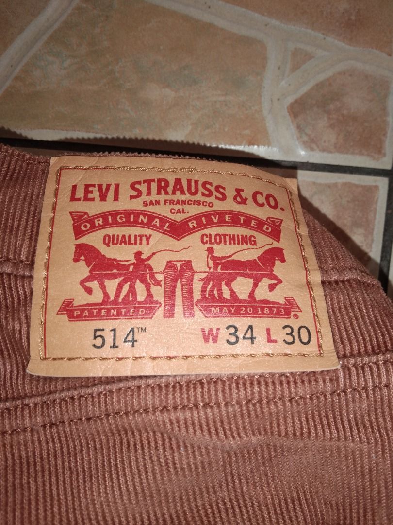 Levi's Strauss 514 Men's Jeans Size 34, Men's Fashion, Bottoms, Jeans on  Carousell