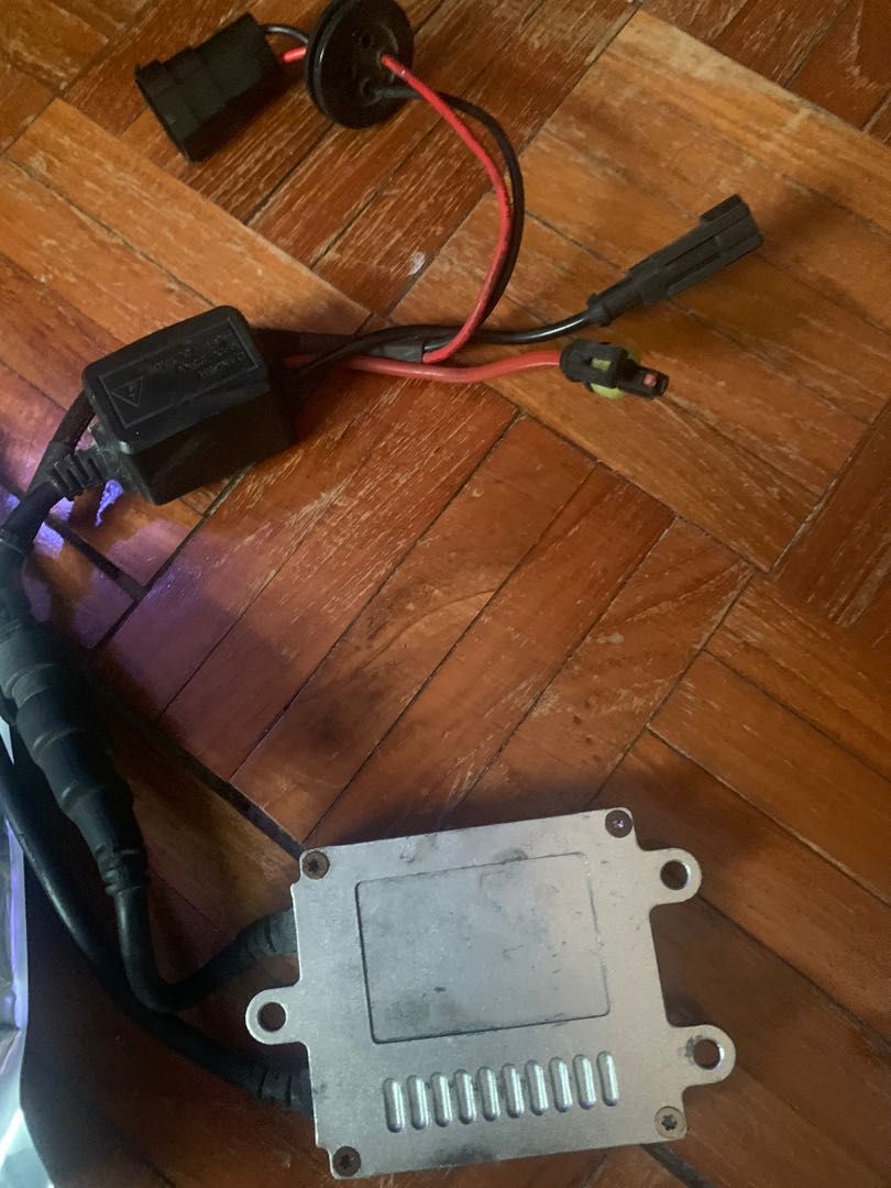 Lexus IS250 HID Ballast and bulbs, Car Accessories, Electronics