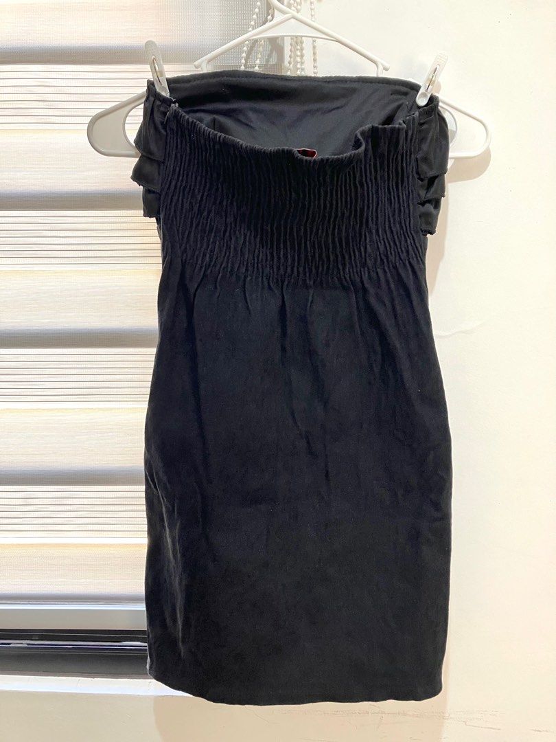 Little black party dress (Category: Dresses) located in Pasig City. Submitted by greentee_ (Listing ID 1213422942, Image 2). Description: .