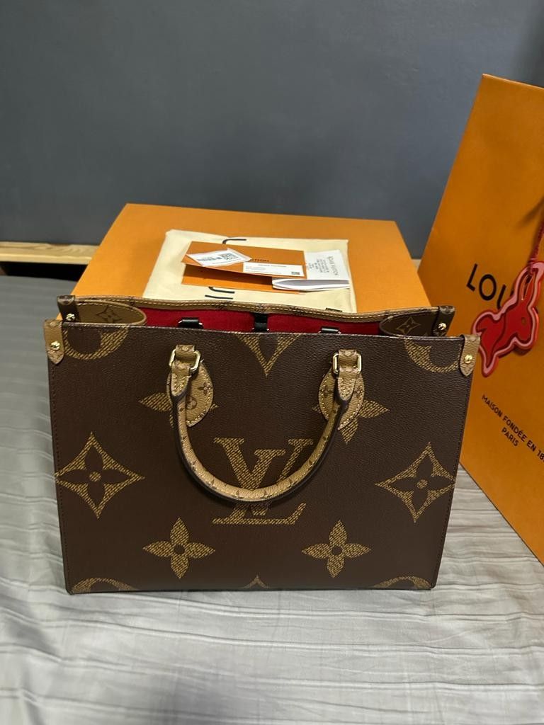 LV Authentic OnTheGo MM, Luxury, Bags & Wallets on Carousell