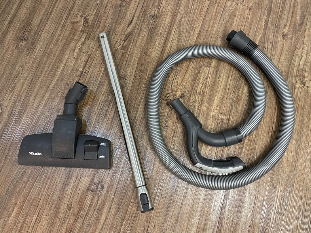 Miele vacuum replacement hose, 家庭電器, 吸塵機 ＆ 家居清潔電器 Carousell