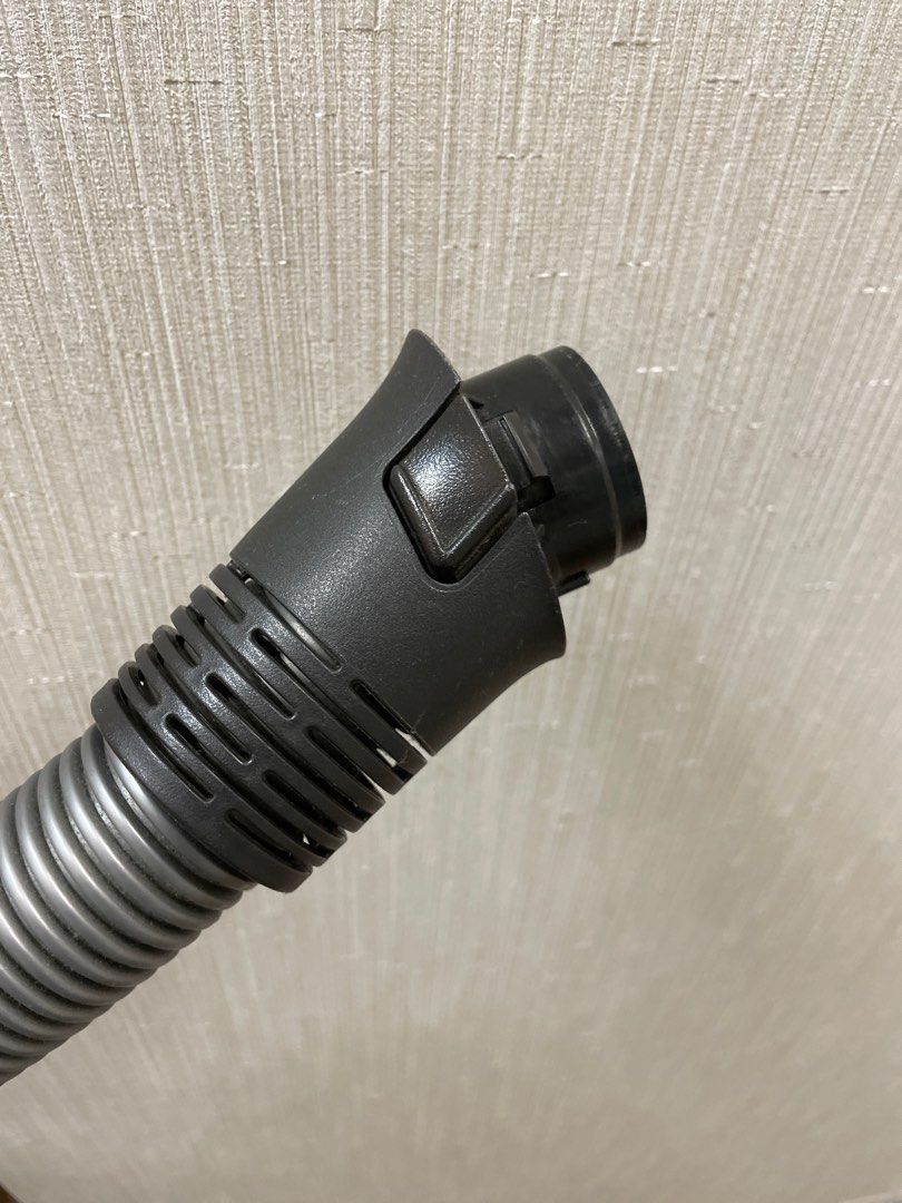 Miele vacuum replacement hose, 家庭電器, 吸塵機 ＆ 家居清潔電器 Carousell