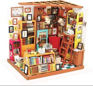Miniature Sam’s Study doll house (Assembled)